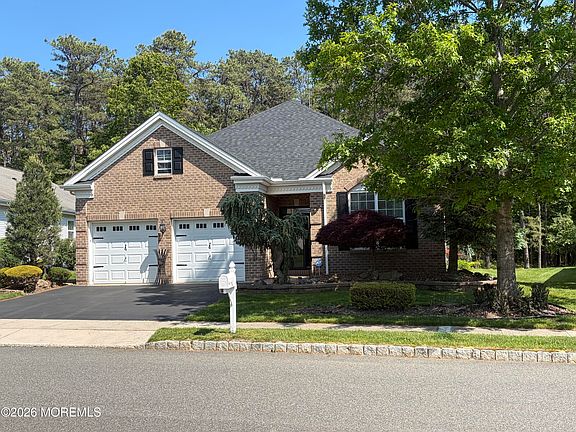 3rd image of 7 Gables Way