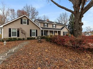 208 Dunns Ln, Richmond, MO 64085