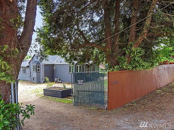 1st image of 12638 Roseberg Ave S