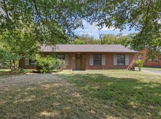 3526 Greentree Rd, Lexington, KY 40517