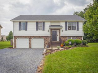 2013 Angus Rd NW, Roanoke, VA 24017