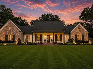 240 Burrows Rd, Collierville, TN 38017