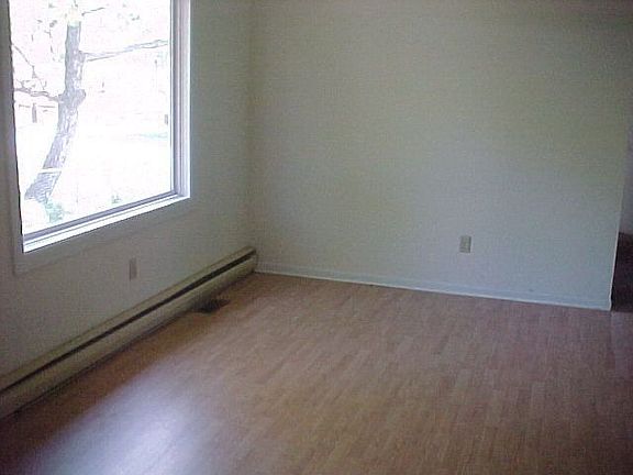 5th image of 300 Kennedy Jones Ave