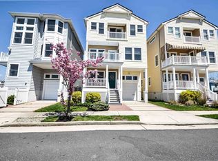 215 N Princeton Ave, Ventnor, NJ 08406
