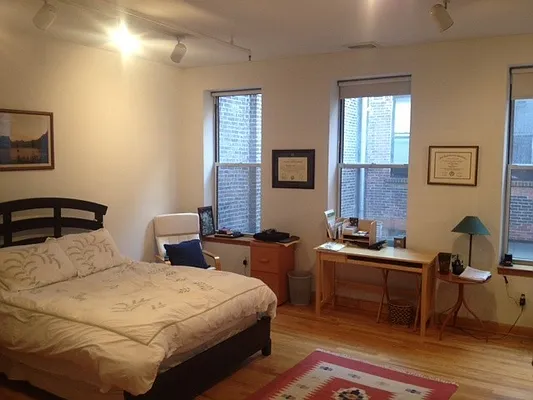 Rented by The Loft Broker | media 35