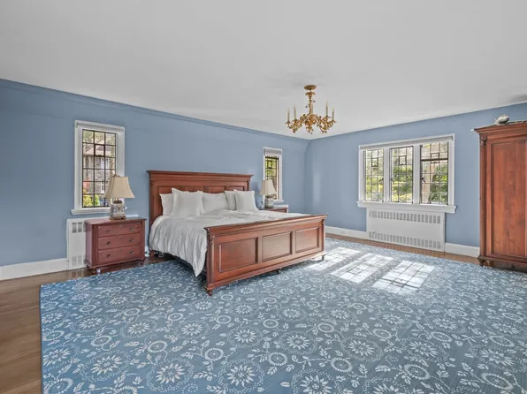 4500 Fieldston Road image 13 of 17