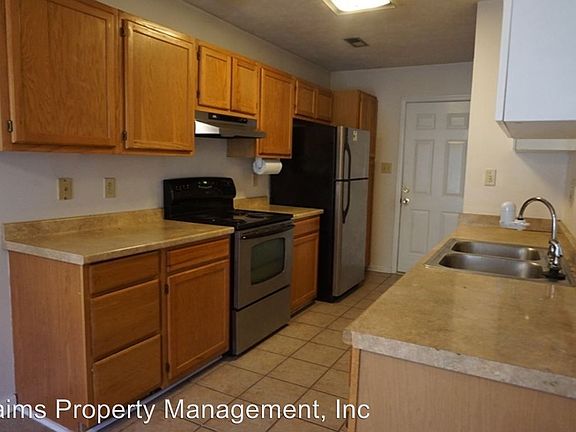 3rd image of 2820 Rosemeade Dr