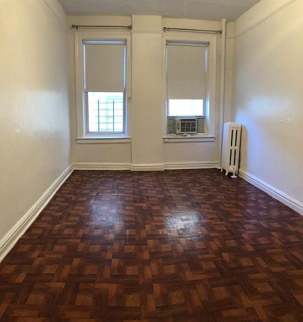 1st image of 3547 34th St APT 1G
