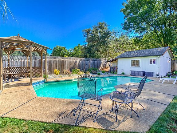 4th image of 3063 Moliner Dr