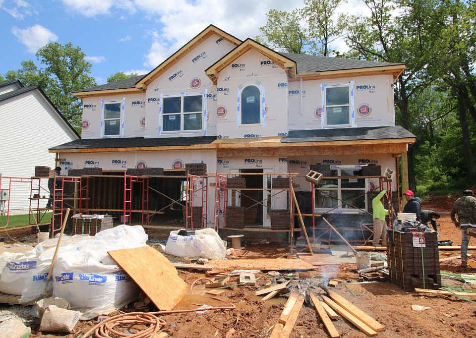 1st image of 147 The Groves At Hearthstone
