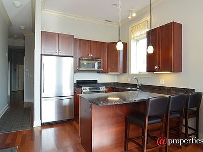 4th image of 1223 N Greenview Ave APT 3S