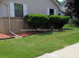1057 River Hill Dr, Flint, MI