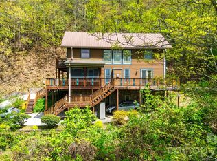 1602 Forest Run Rd, Whittier, NC 28789