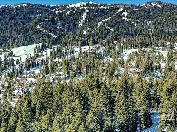 2153 Lydia Dr, Donnelly, ID 83615