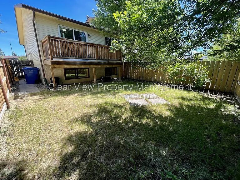 14 Princeton Cres W — Photo 30