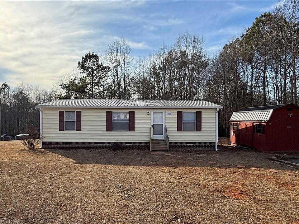 1st image of 6025 River Heights Dr