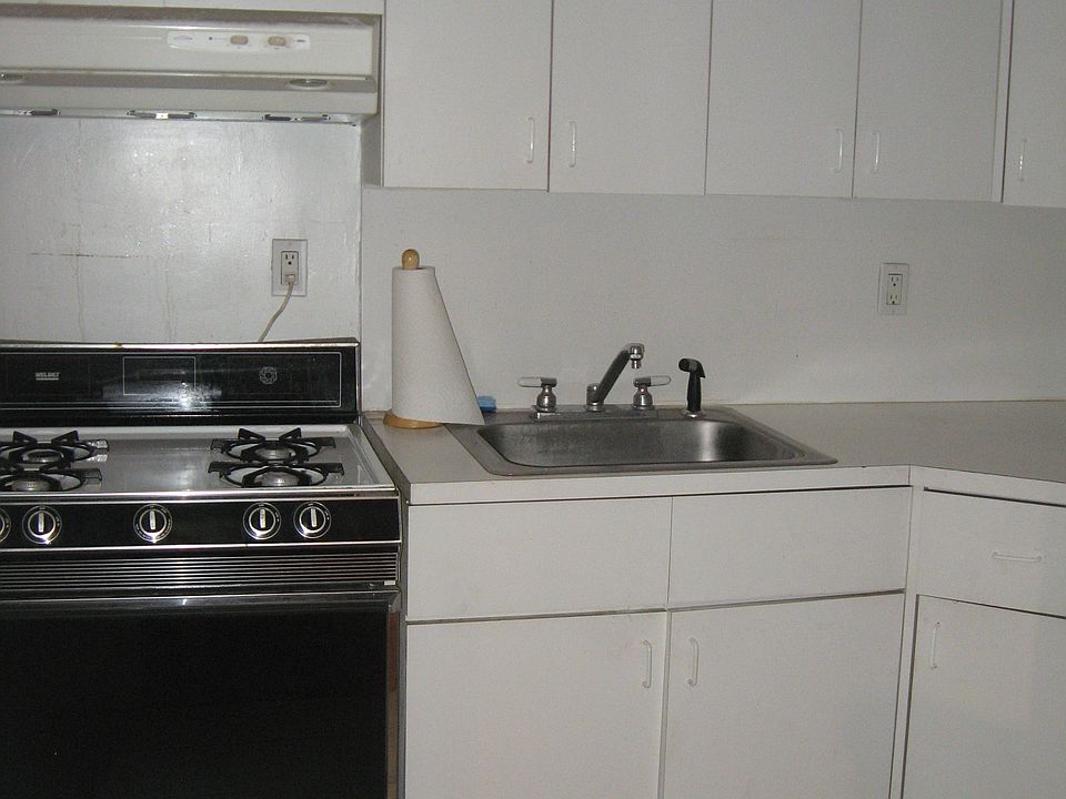 2nd image of 2260 79th St