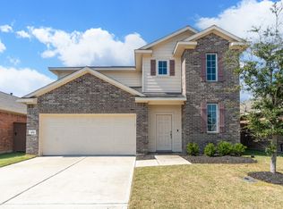 505 Prairie Grass Trl, Clute, TX 77531