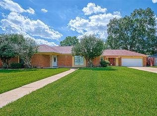 4701 Laurel St, Bellaire, TX 77401