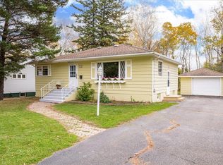 4520 Oakley St, Duluth, MN 55804