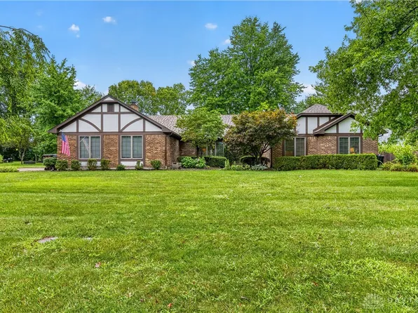 2844 Ramblingwood Ln, Dayton, OH 45458