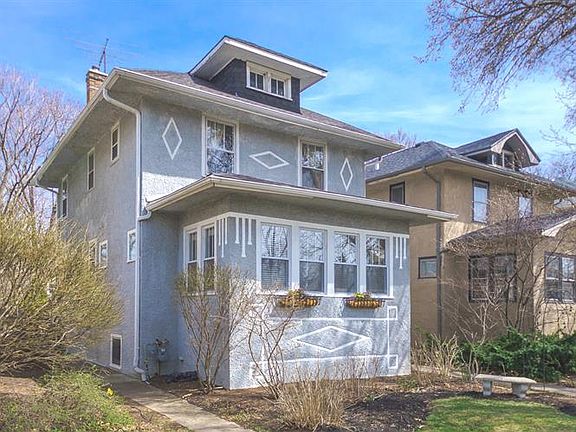 3rd image of 406 N Lombard Ave