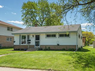 10123 W Cleveland Ave, West Allis, WI 53227