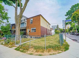104 Benson Ave, Toronto, ON M6G 2J1