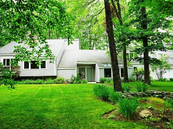 251 Reedy Meadow Rd, Groton, MA 01450