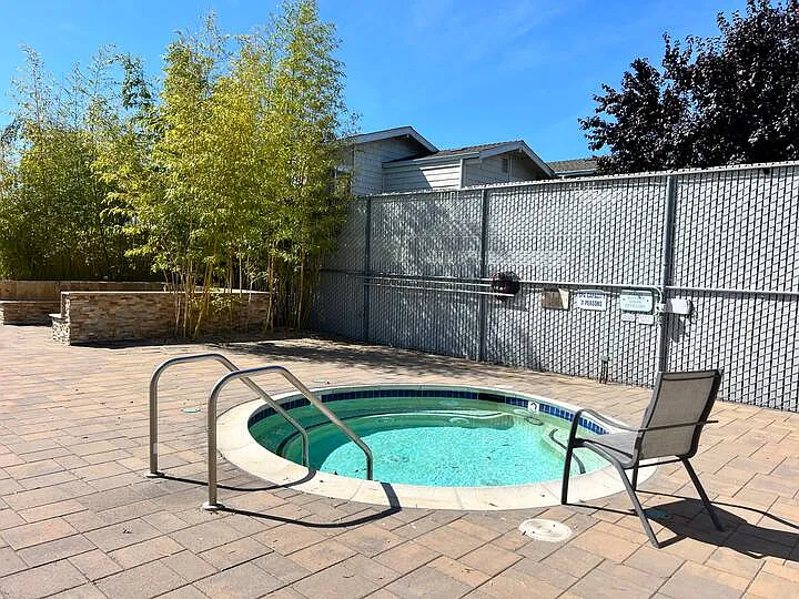 1342 Shoal Dr — Photo 10
