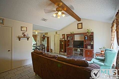 4th image of 19639 Dove Hill Ln