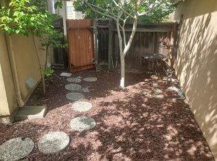 33 Arroyo View Cir, Belmont, CA 94002