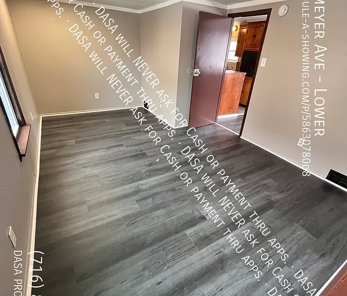 52 Langmeyer Ave #LOWER — Photo 4