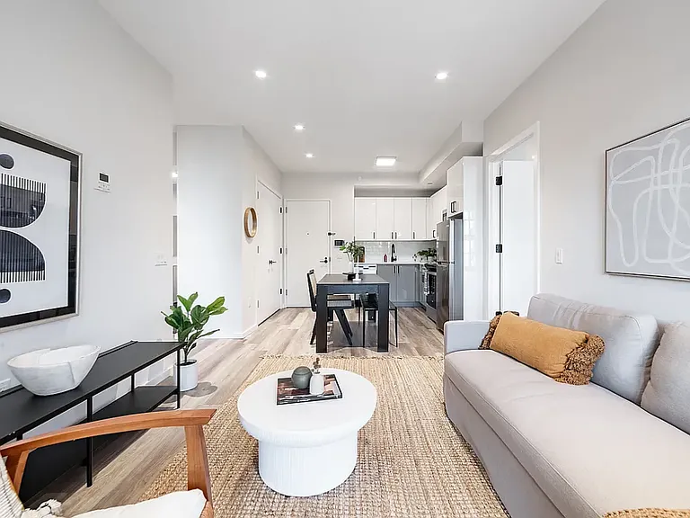 1120 Saint Johns Pl #707 — Photo 3