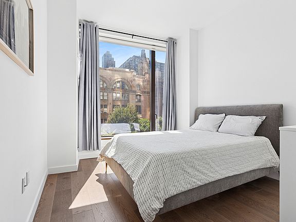 4th image of 11 Hoyt St #5G