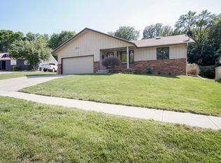 4108 Hickory Ln, Sioux City, IA 51106