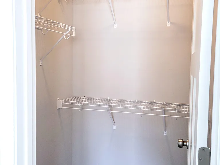 84 N Knoll Rd — Photo 10
