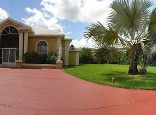 820 Roosevelt Ave, Lehigh Acres, FL 33936