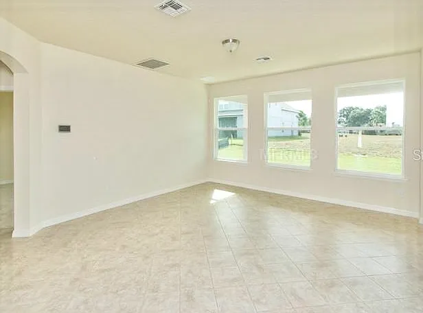 2103 Candlenut Cir — Photo 5