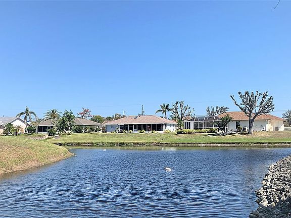 3rd image of 272 Mark Twain Ln