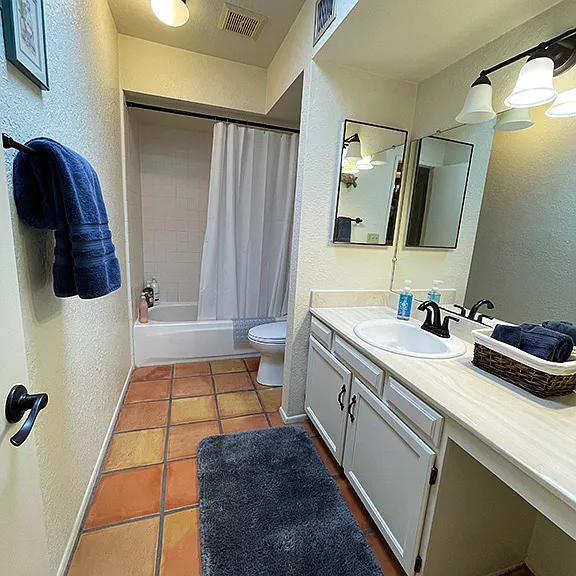 6483 N Foothills Dr — Photo 24