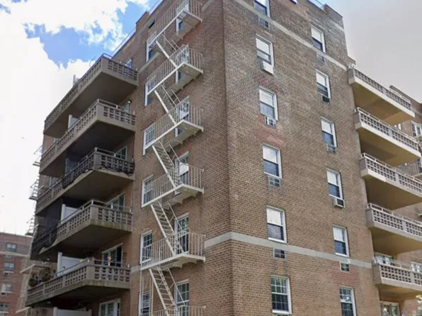 151-15 84 Street #6D, Howard Beach, NY 11414