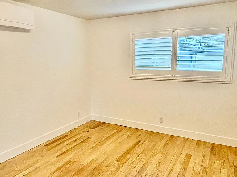 5464 Anselmo Ct — Photo 21