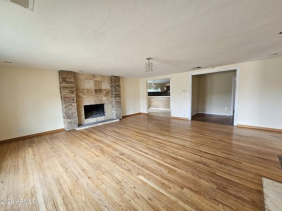 5th image of 409 Bisbee Road