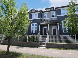 505 N Evanston Sq NW, Calgary, AB T3P0G9