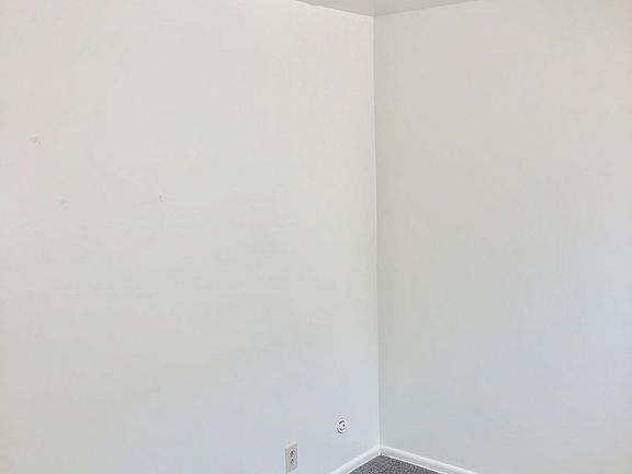4th image of 421 E 6th Ave APT C