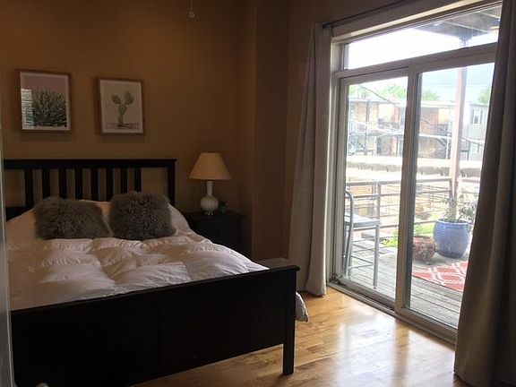 4th image of 2342 N Oakley Ave #2
