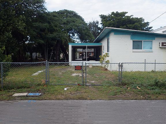 Back - Alley -Rear Parking