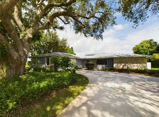 733 N Fischer Cir, Sebastian, FL 32958
