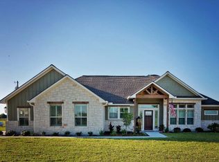 122 Kimber Ln, Inez, TX 77968